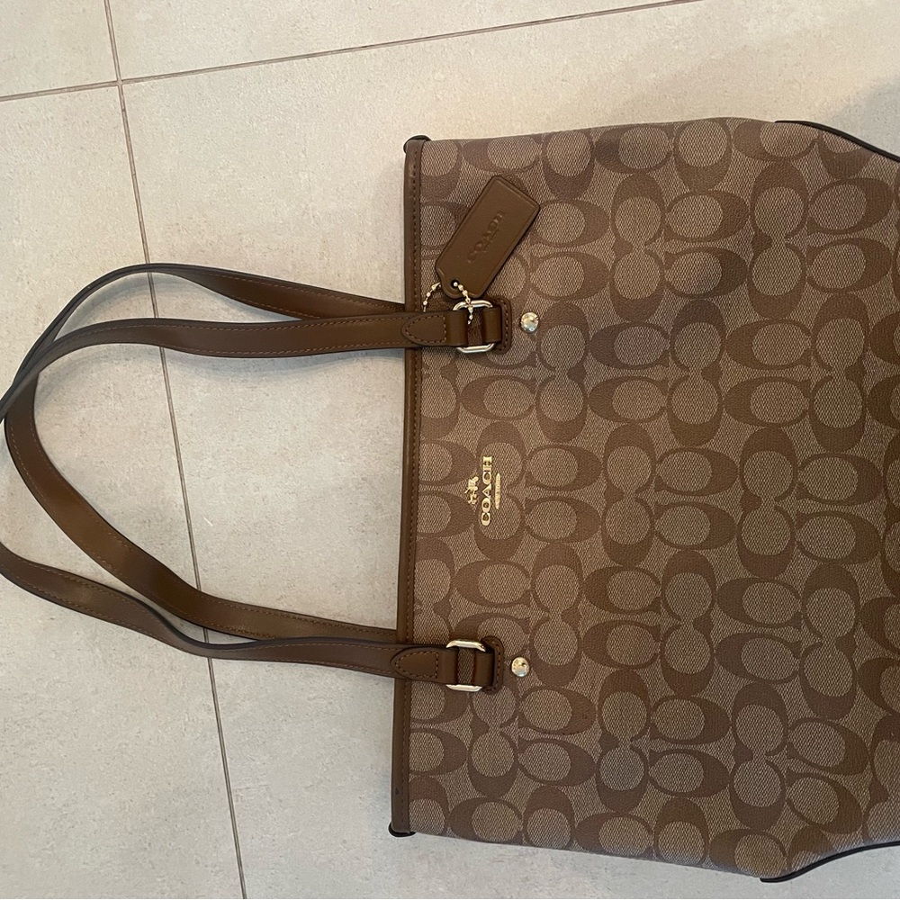 coach beige classic tote handbag
